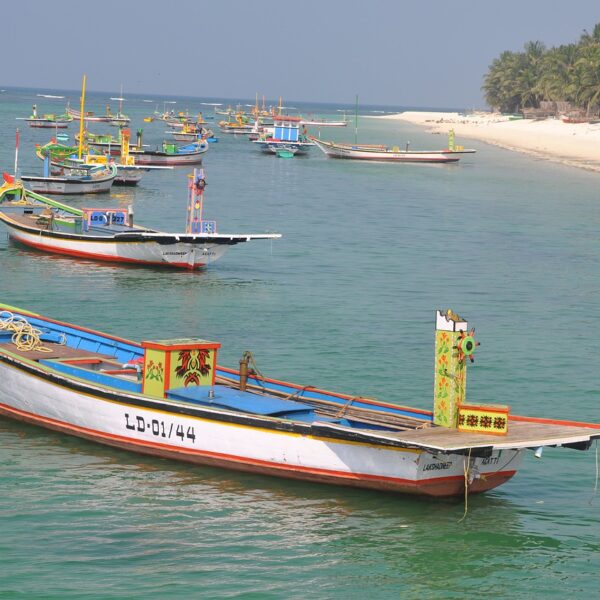 Lakshadweep Tour Packages - Luxury Vacations and Holidays